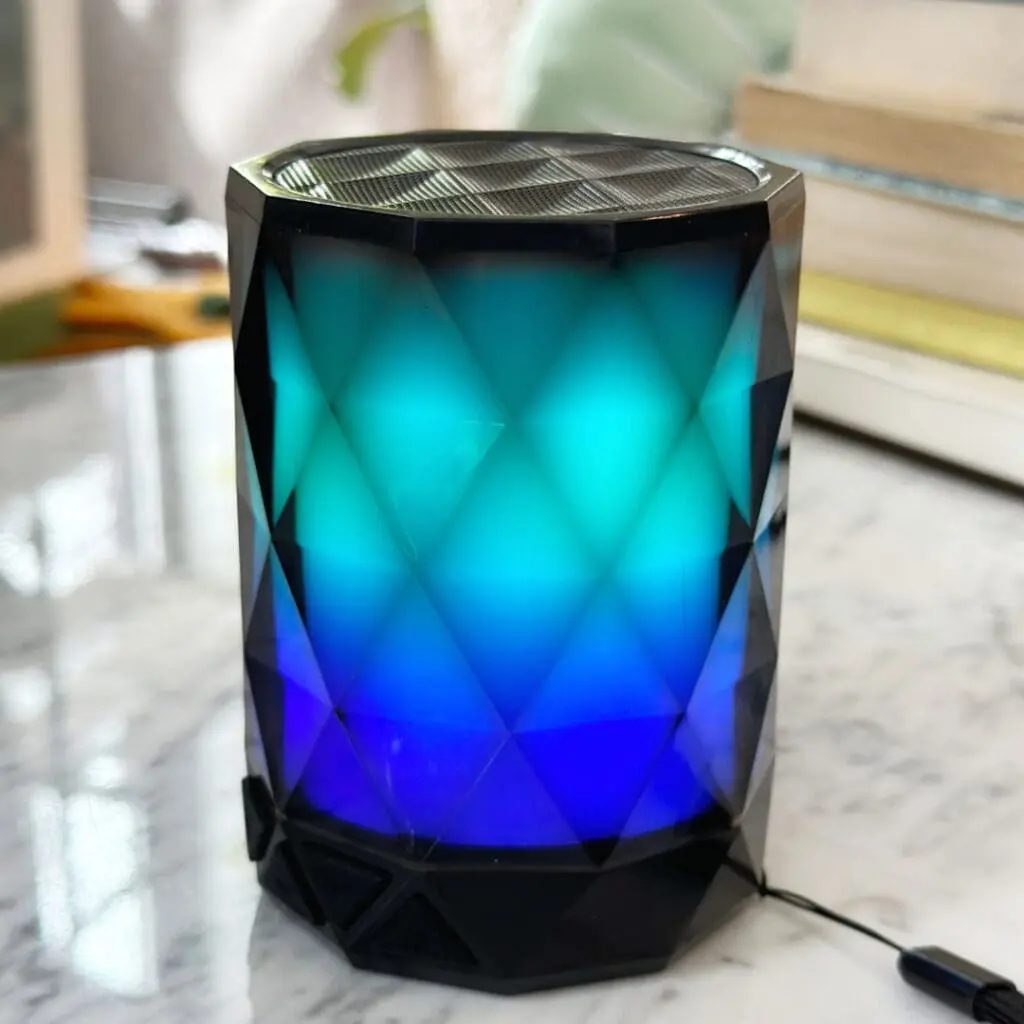 light-up bluetooth speaker