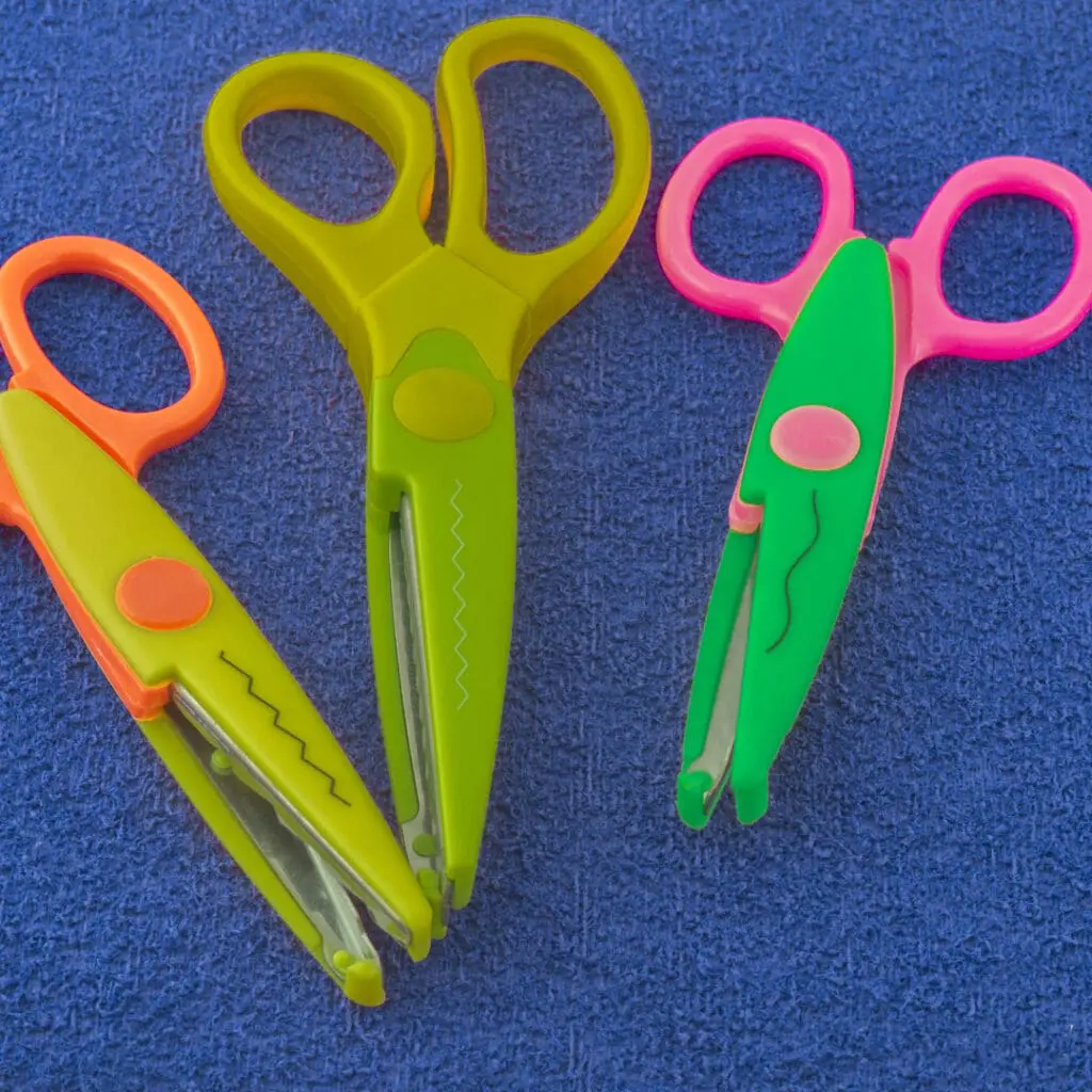wavy scrapbooking scissors